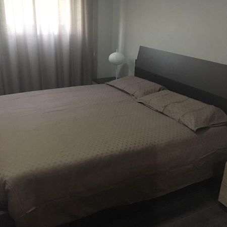 Family Rose Bed & Breakfast Комо Екстериор снимка